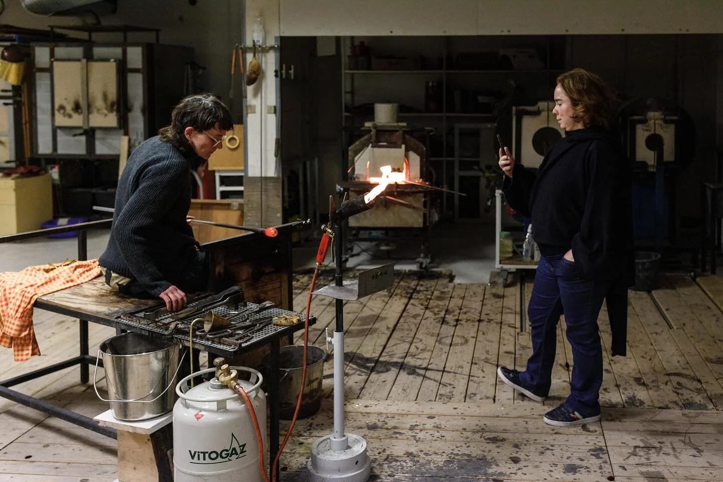 R&uuml;ckblick auf einen Workshop mit Niesenglas, bei dem wir die Architekten von Br&uuml;gger Architekten AG kennengelernt haben, mit denen wir bei mehreren Projekten zusammenarbeiten.

Das Verst&auml;ndnis von Glas ist in der Lichtplanung entscheid