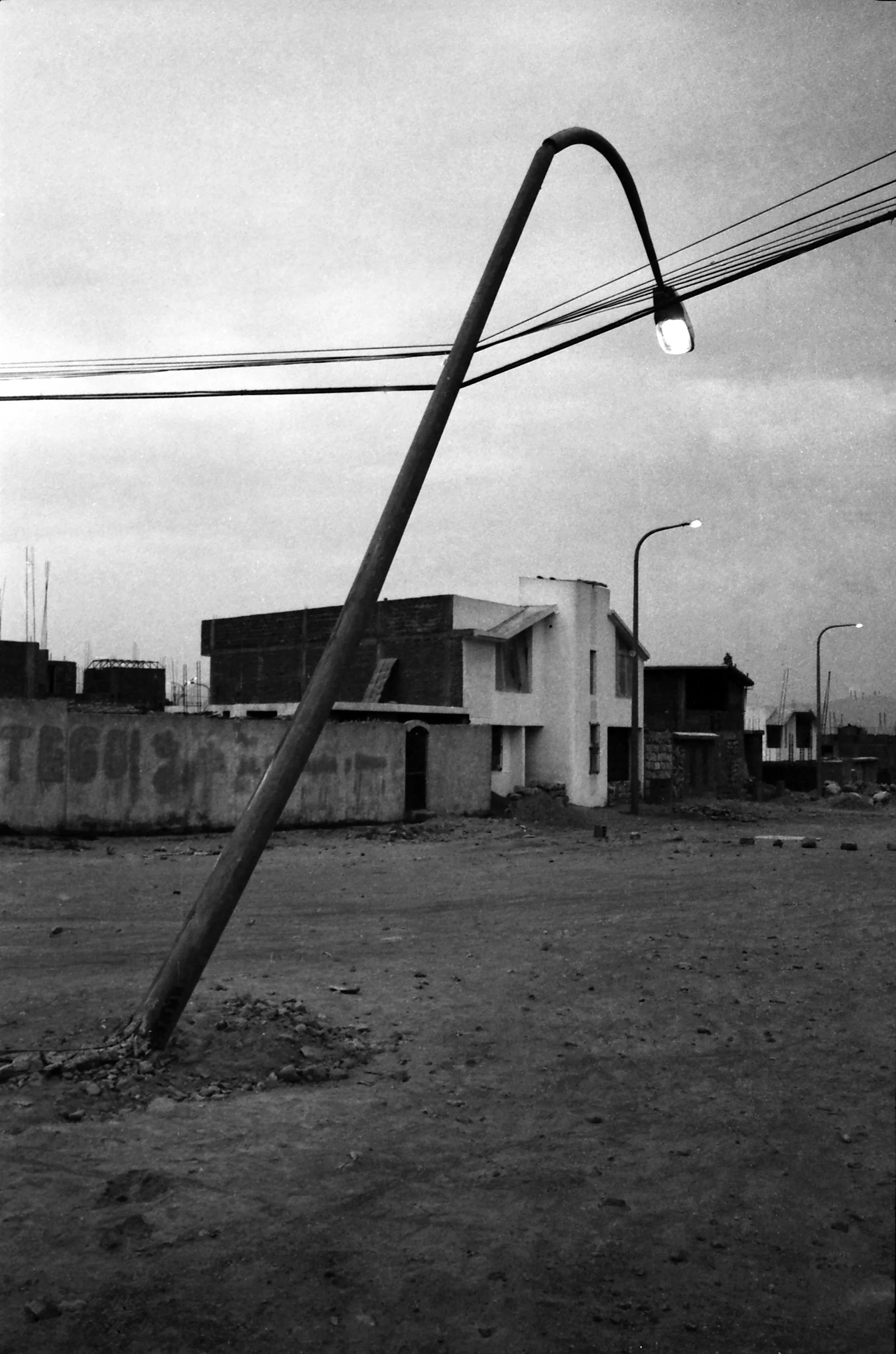  Hanging in there. Mi Peru. Arequipa, Peru 