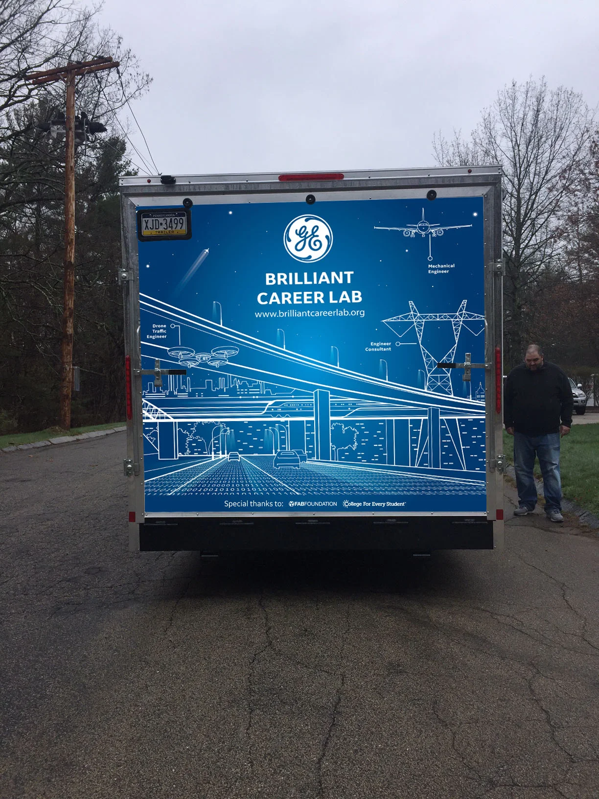 REAR OF TRAILER.jpg