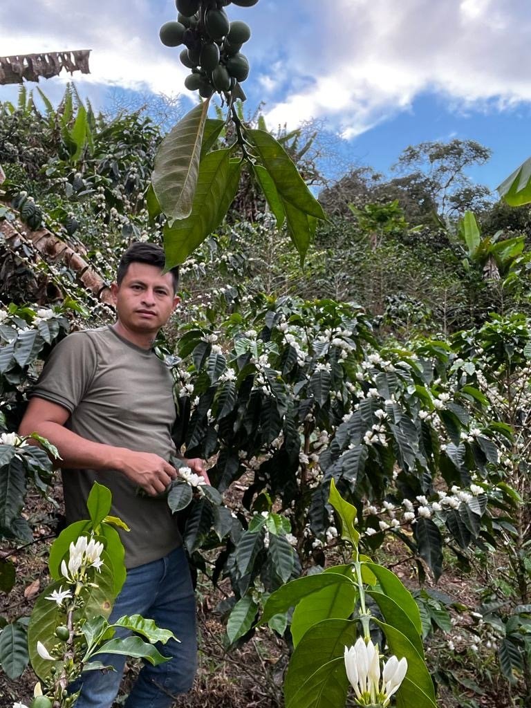  Eswin Tocto, at his estate. 