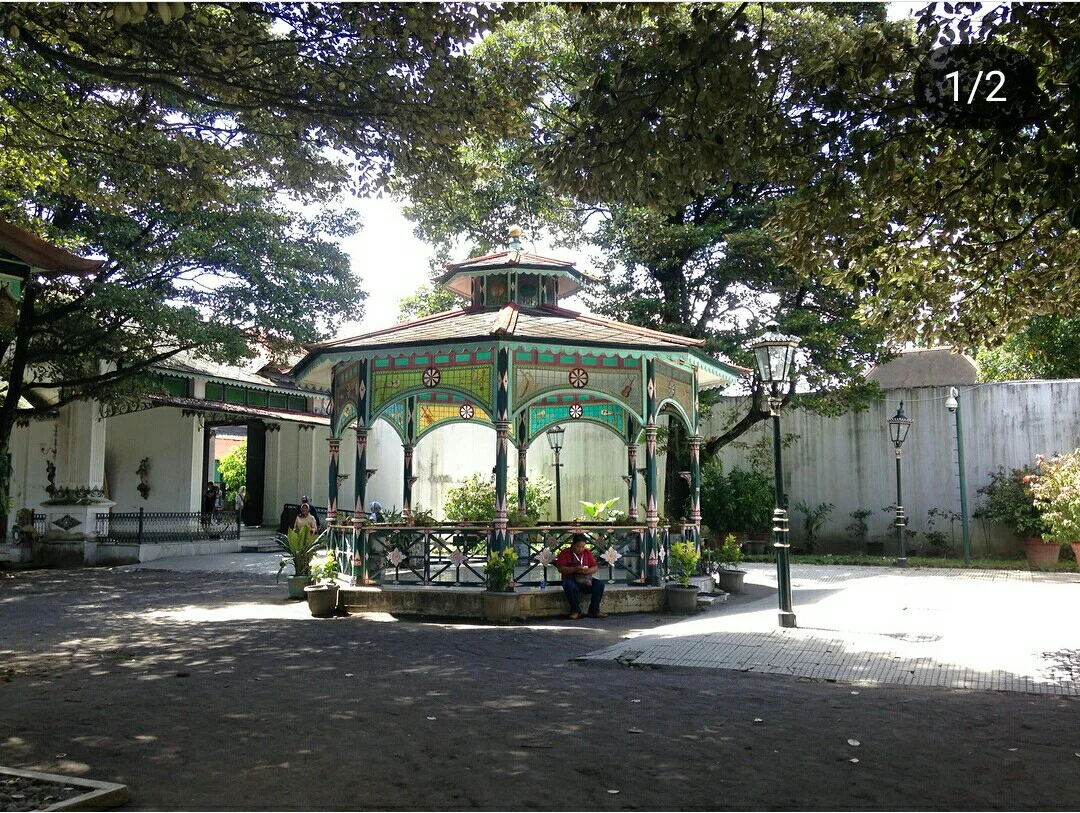 kraton.jpg