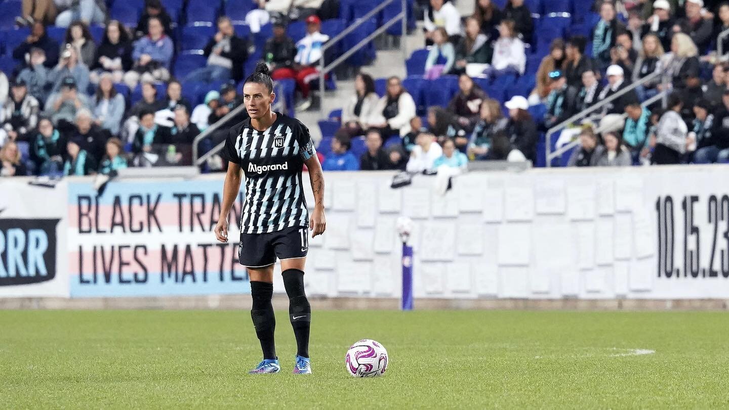 LFG 🦇

#YERRRR #GoBats #NWSL #nwslchampionship #GothamFC