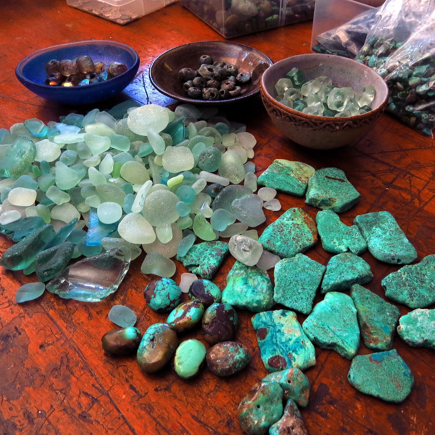 ... then started pulling out gemstones and other elements ... plotting the palette