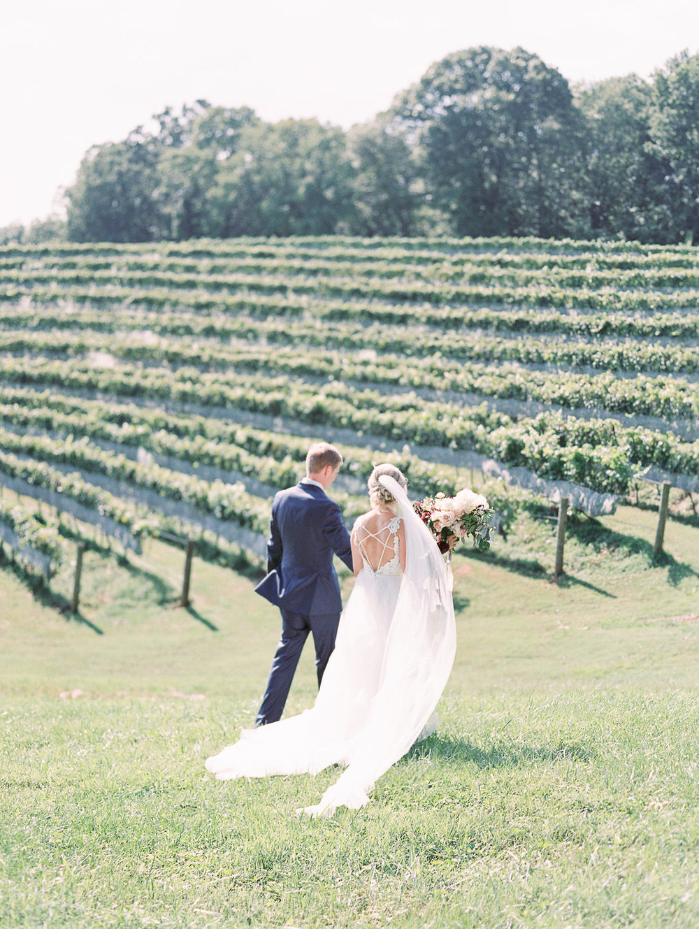 montaluce-winery-dahlonega-atlanta-wedding-photographer-fine-art-film-hannah-forsberg24.JPG