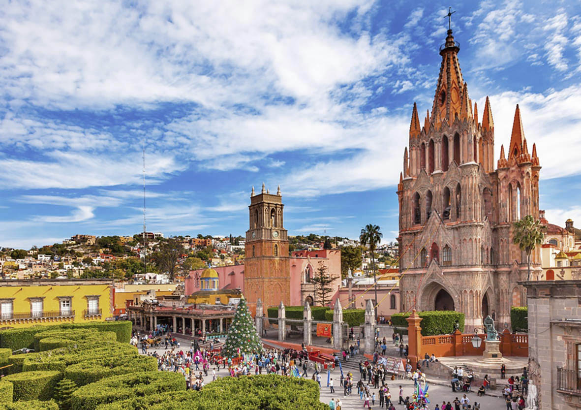 Famous Parroquia de San Miguel de Allende.jpg