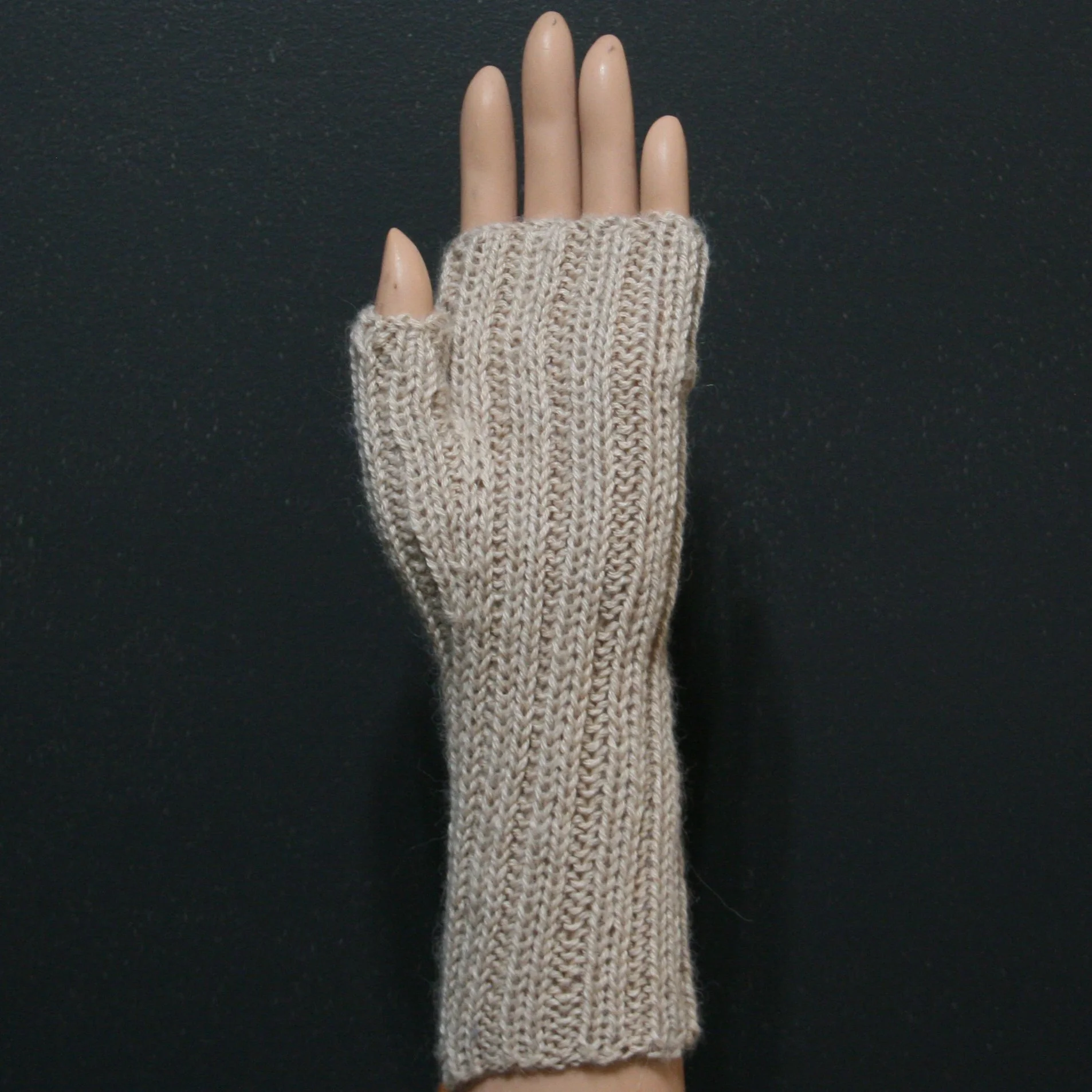 Handwarmer RTW Fawn.jpg