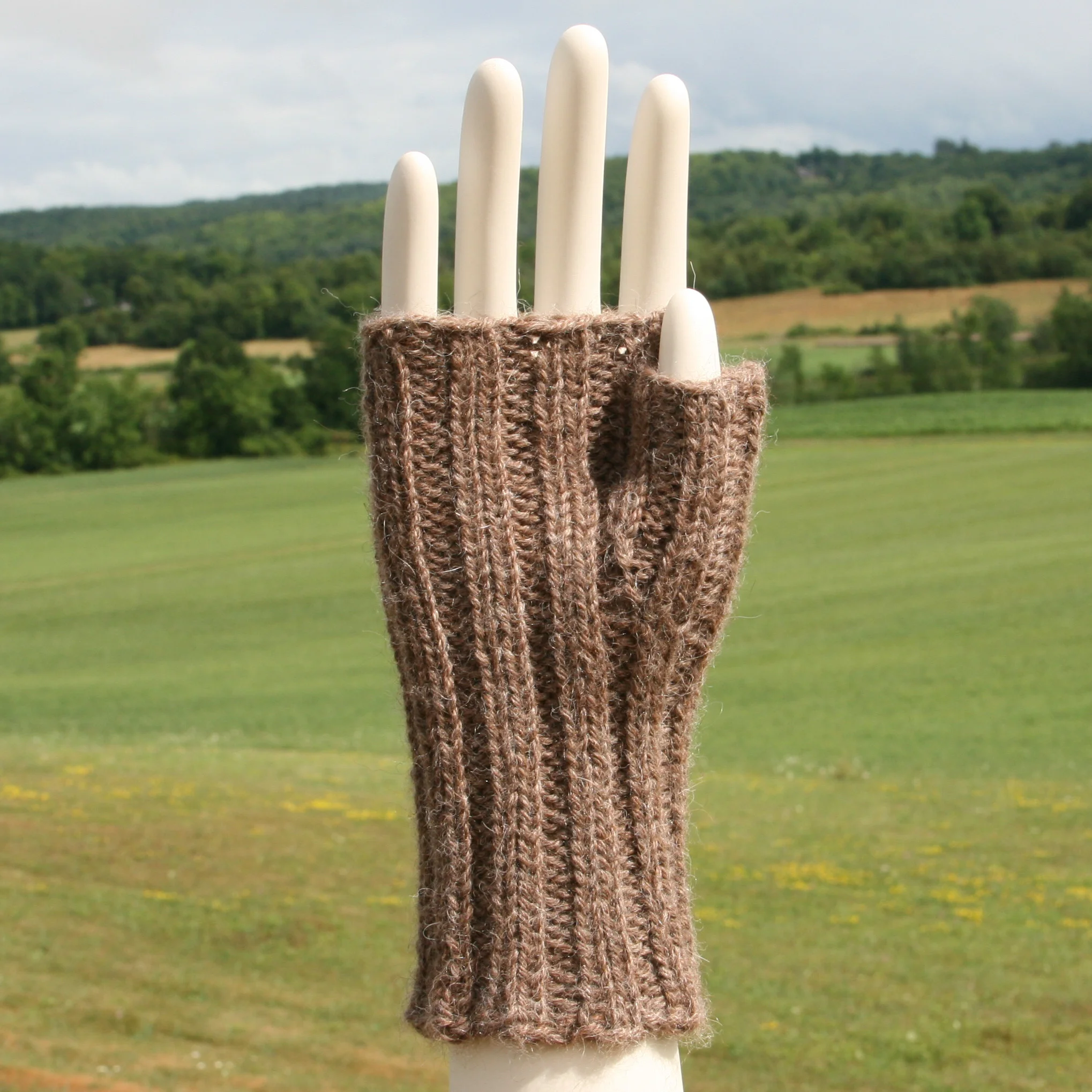 Handwarmer - Cardamon.jpg