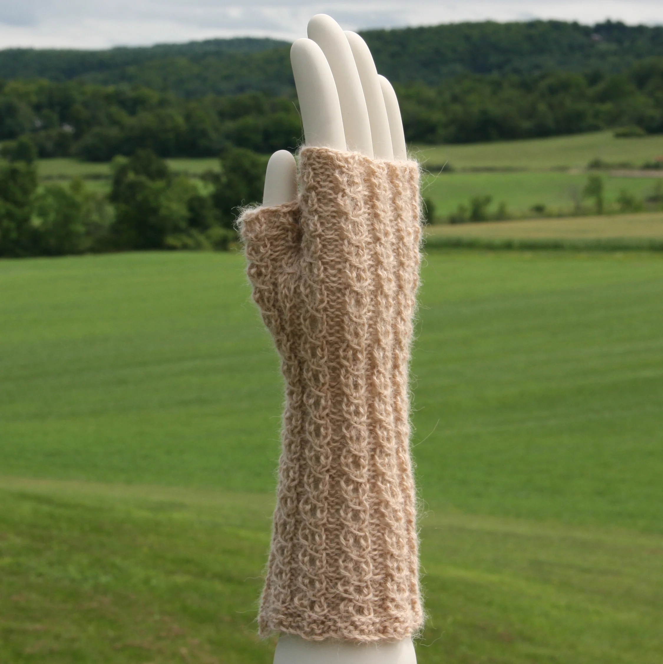 Fingerless Gloves - Latte.jpg