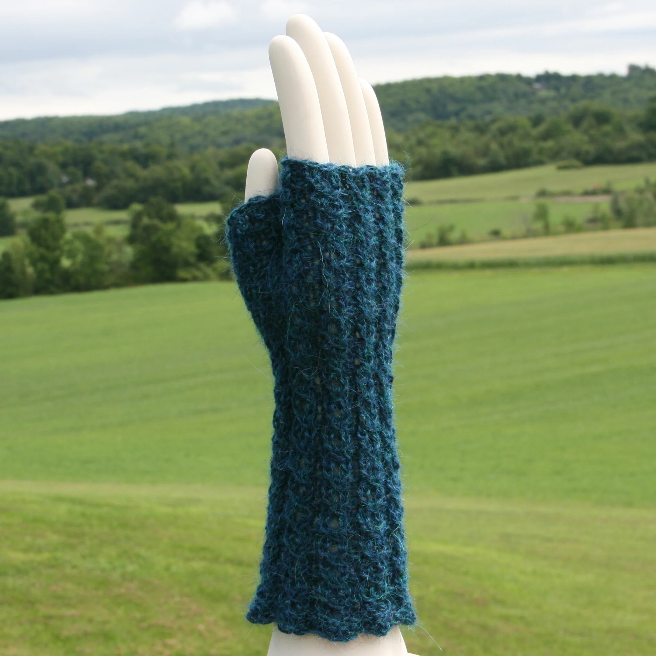 Fingerless Gloves - Teal.jpg
