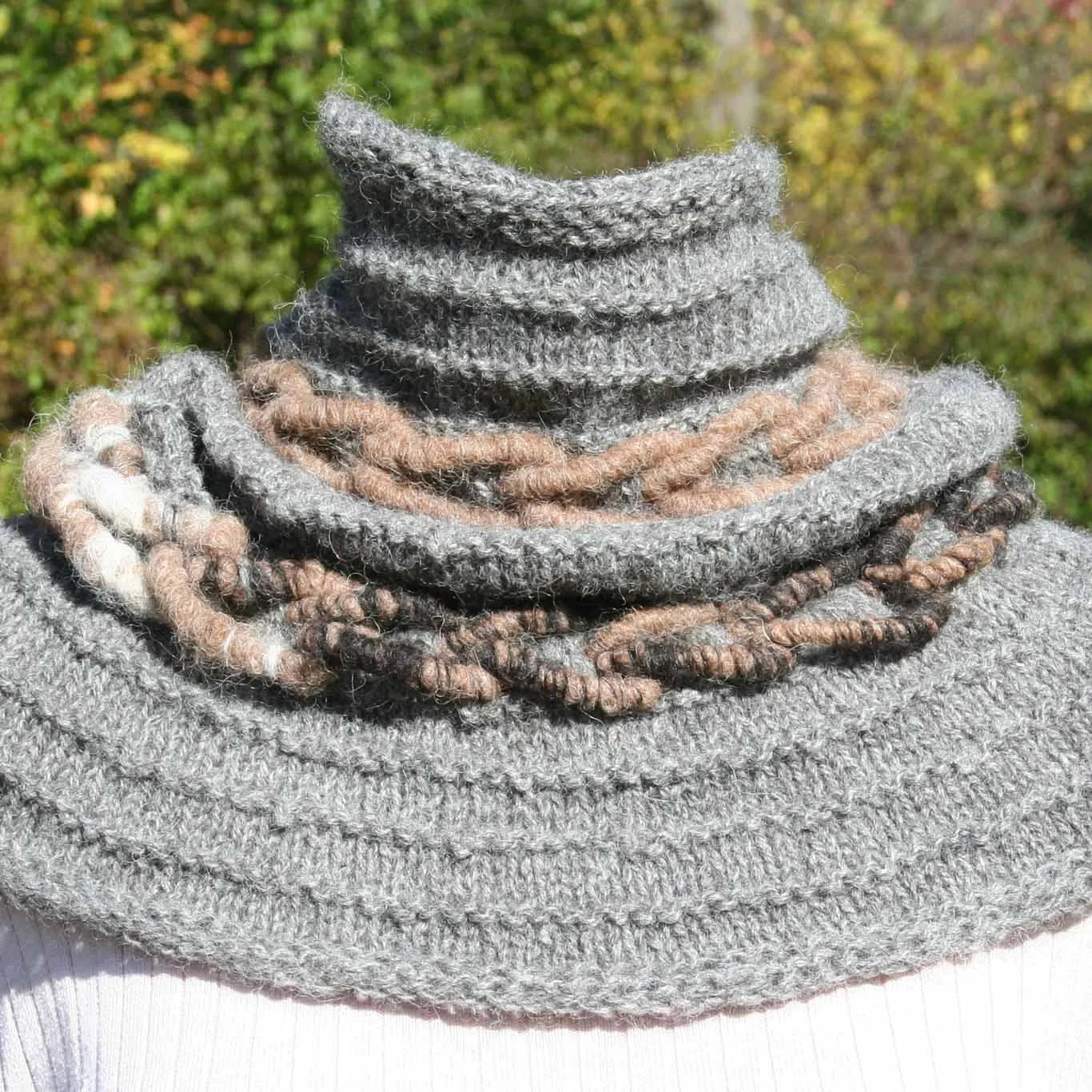 Stella Cowl 5.jpg