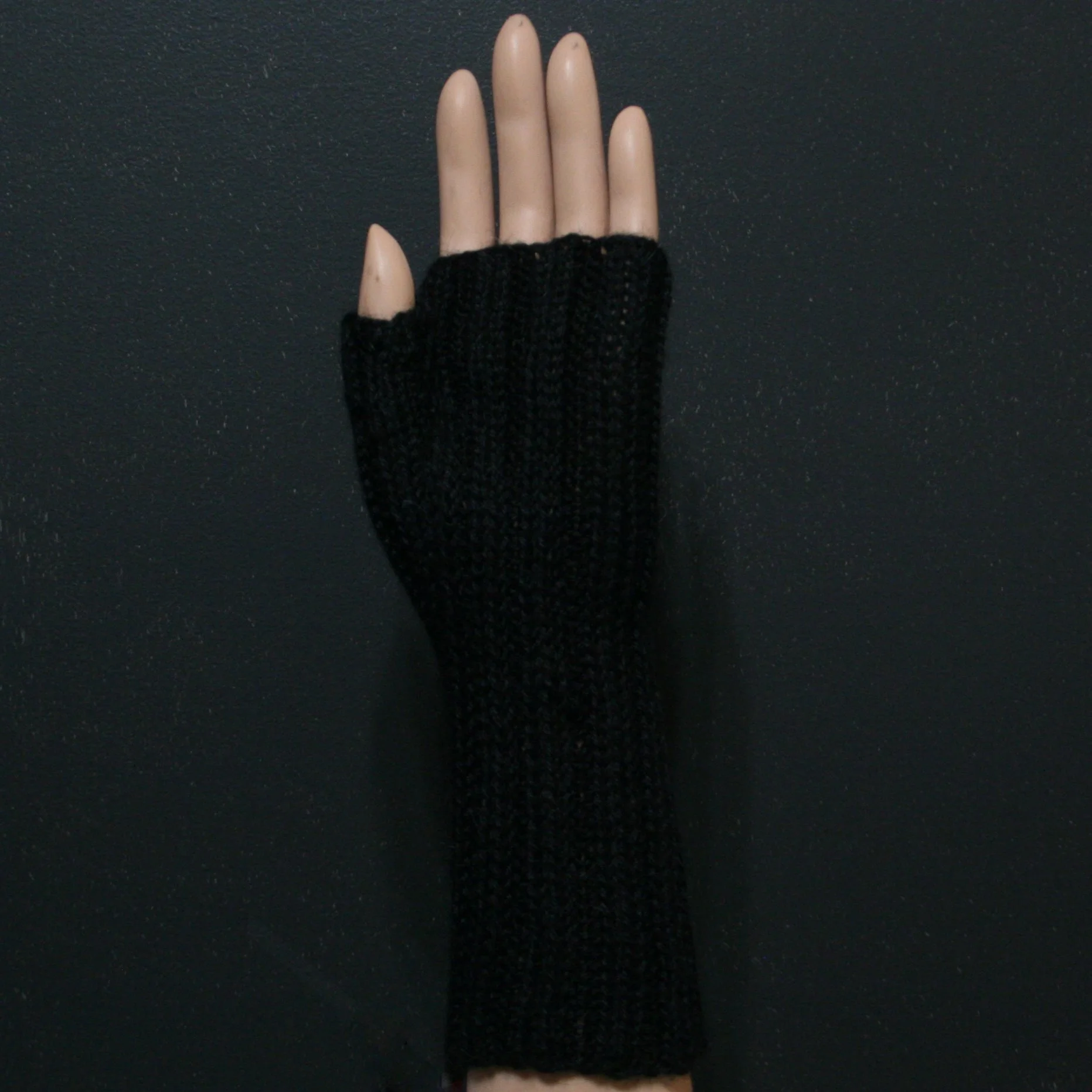 Handwarmer RTW Black.jpg