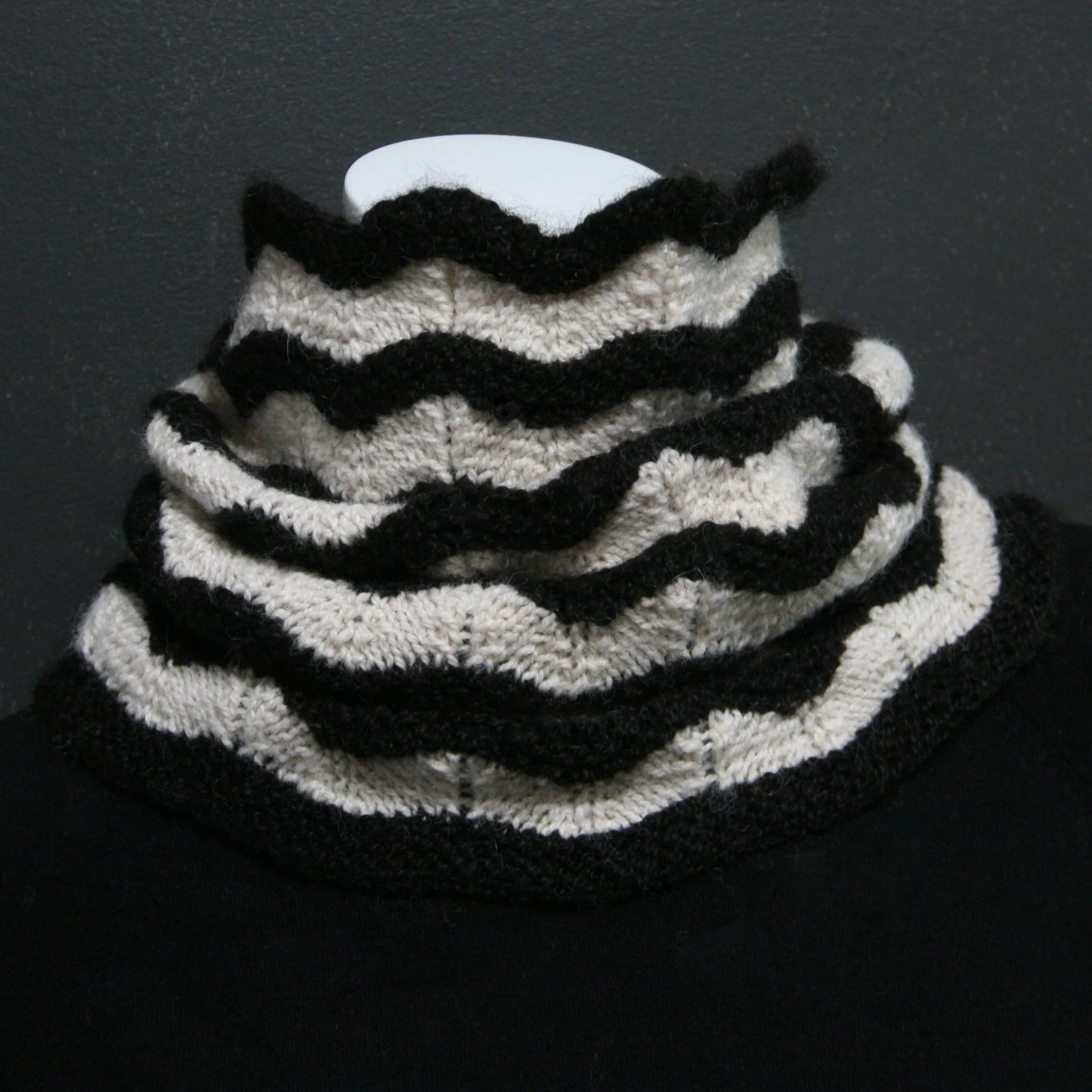 Making Waves Cowl 2.jpg