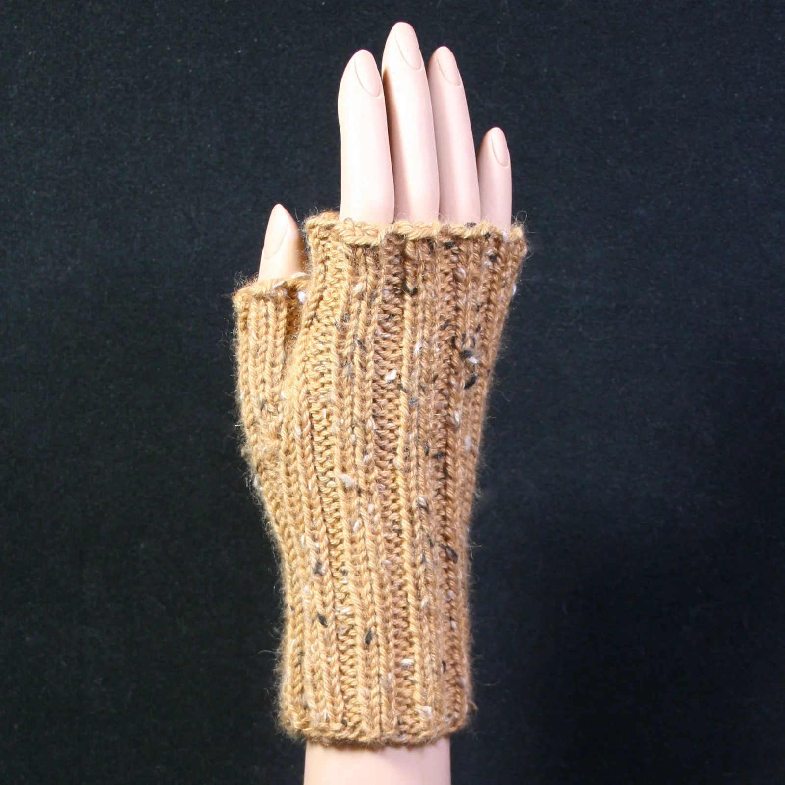 Handwarmer Wheat.jpg