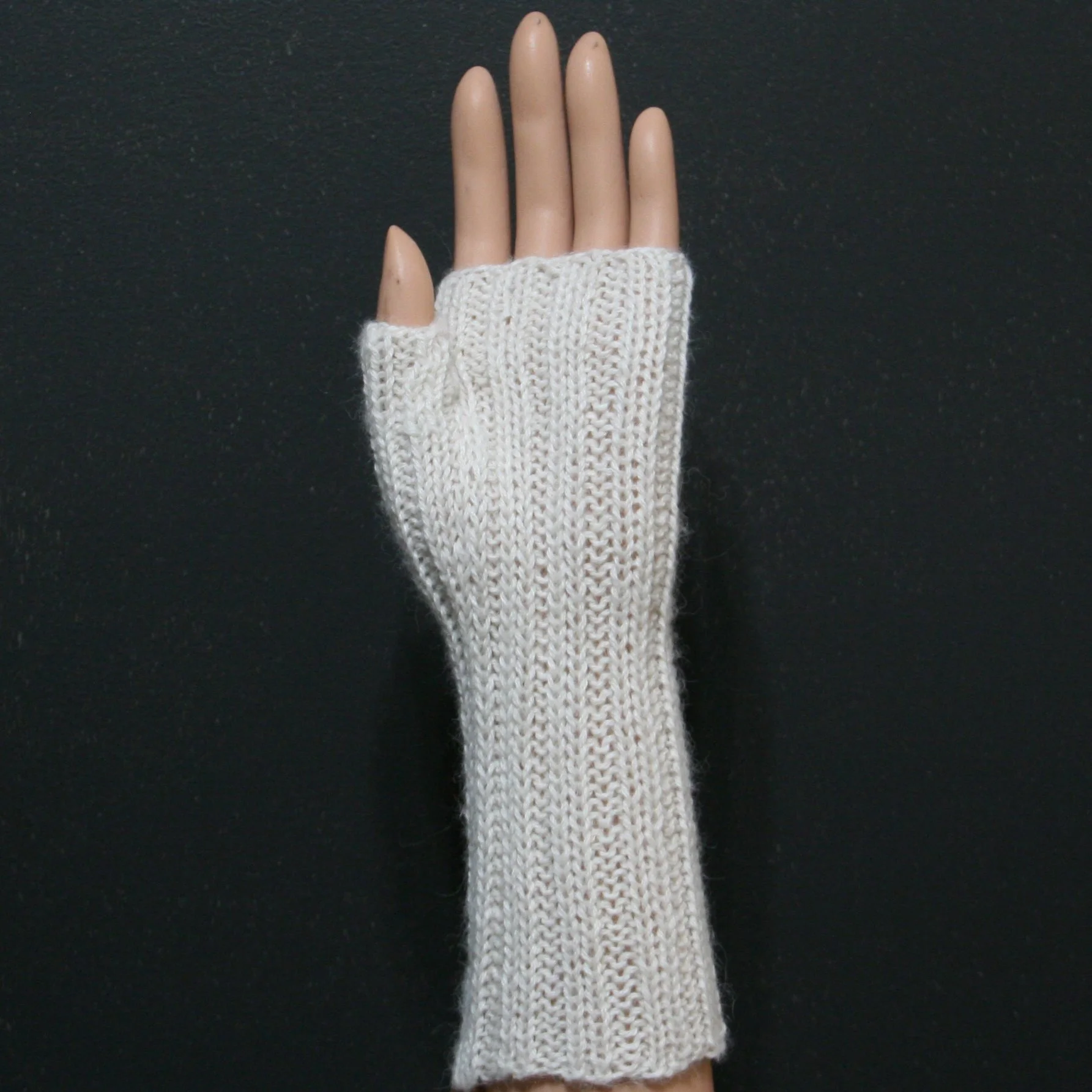 Handwarmer RTW White.jpg