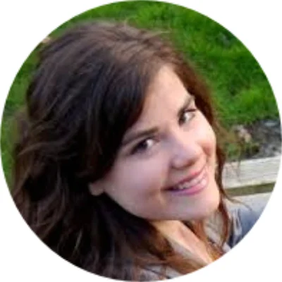 Kasey Lee Carter: Internal Communications Specialist