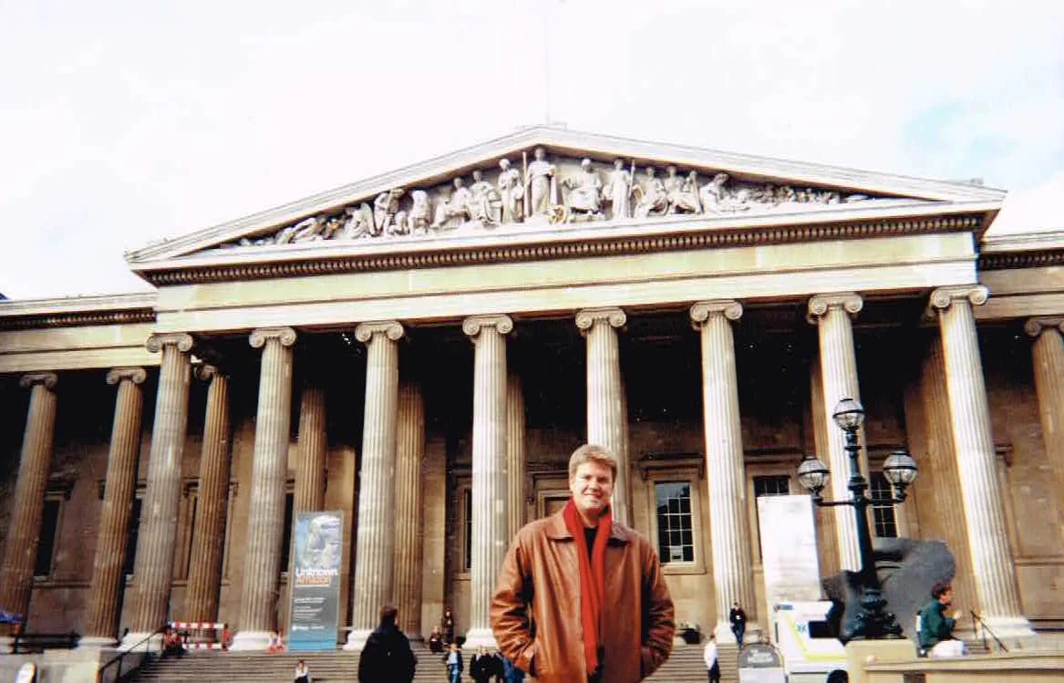 Here I am standing in front of the British Museum. #collegedays