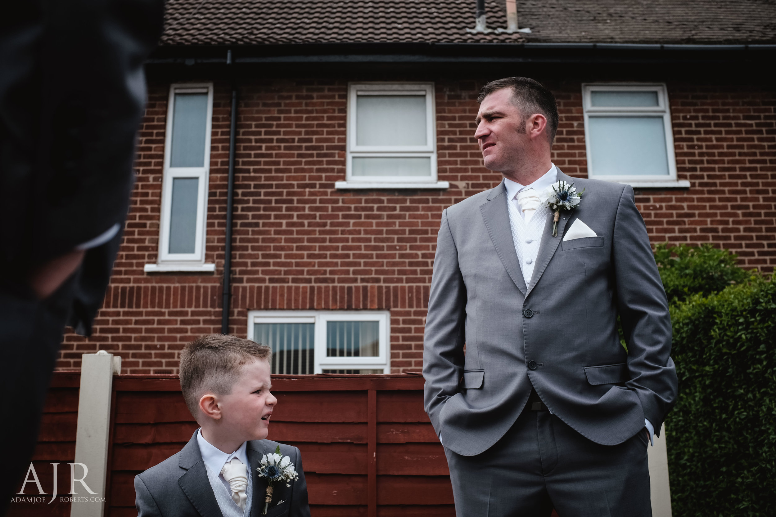 wedding photographer based in widnes cheshire wedding photography liverpool (2 of 9).jpg