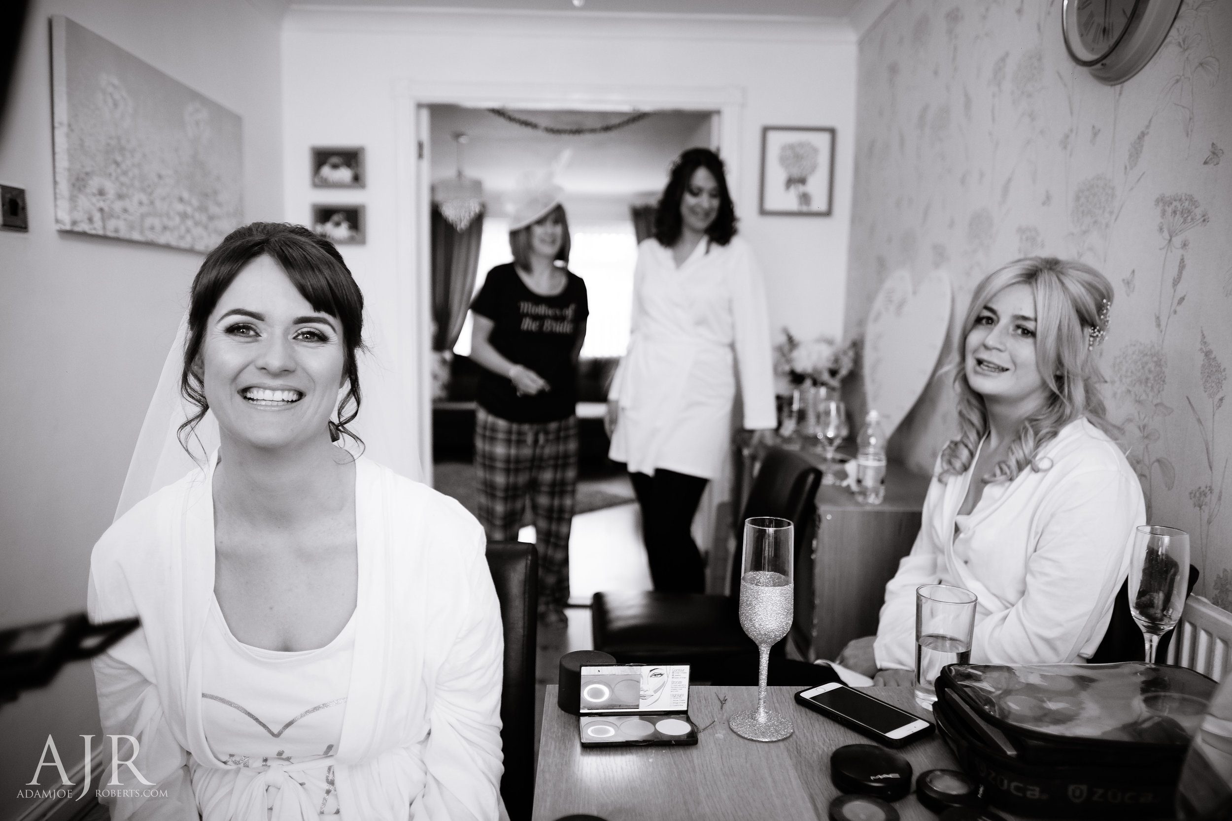 wedding photographer based in widnes cheshire wedding photography liverpool (1 of 9).jpg