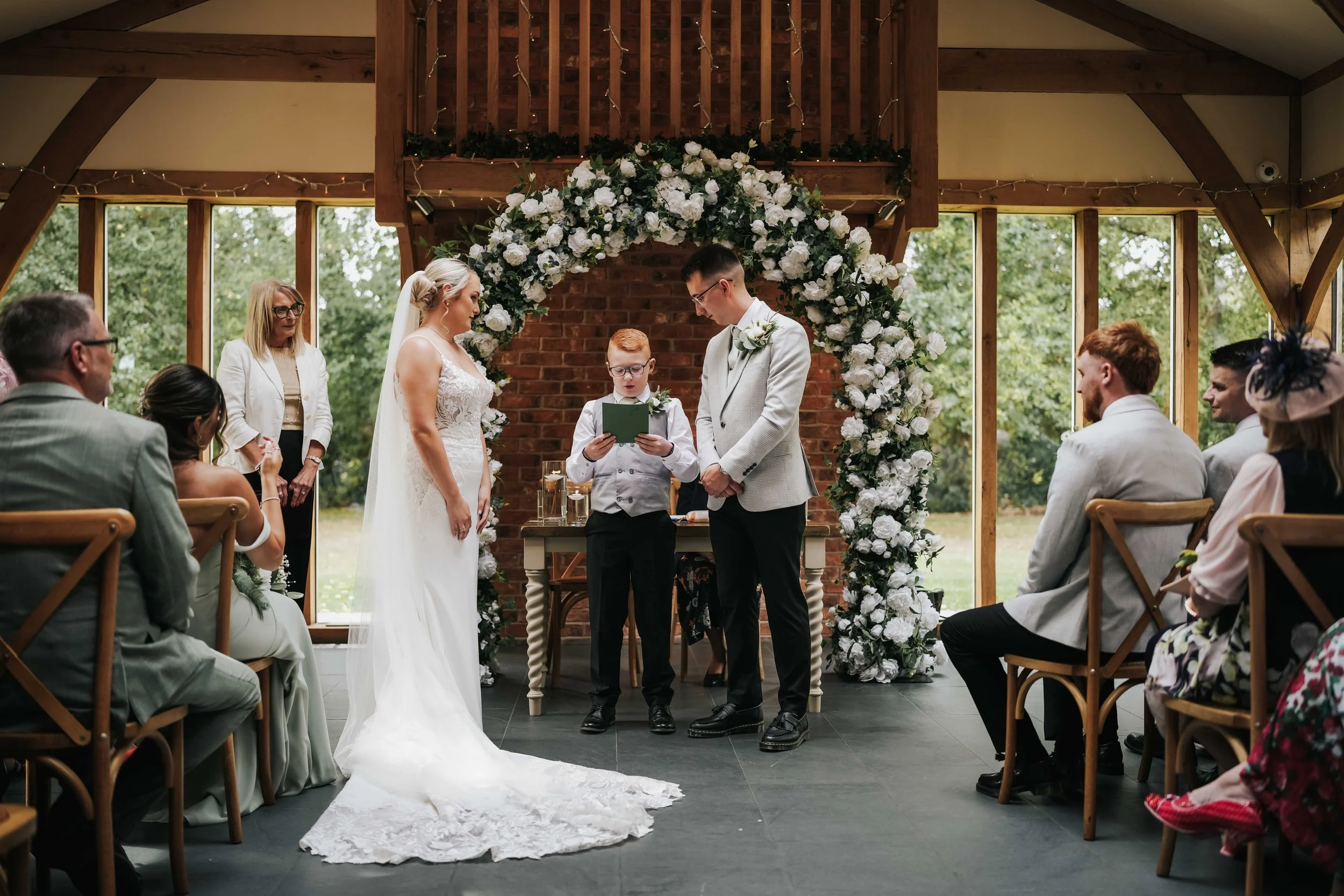 oak tree of peover cheshire wedding photography - 019.jpg