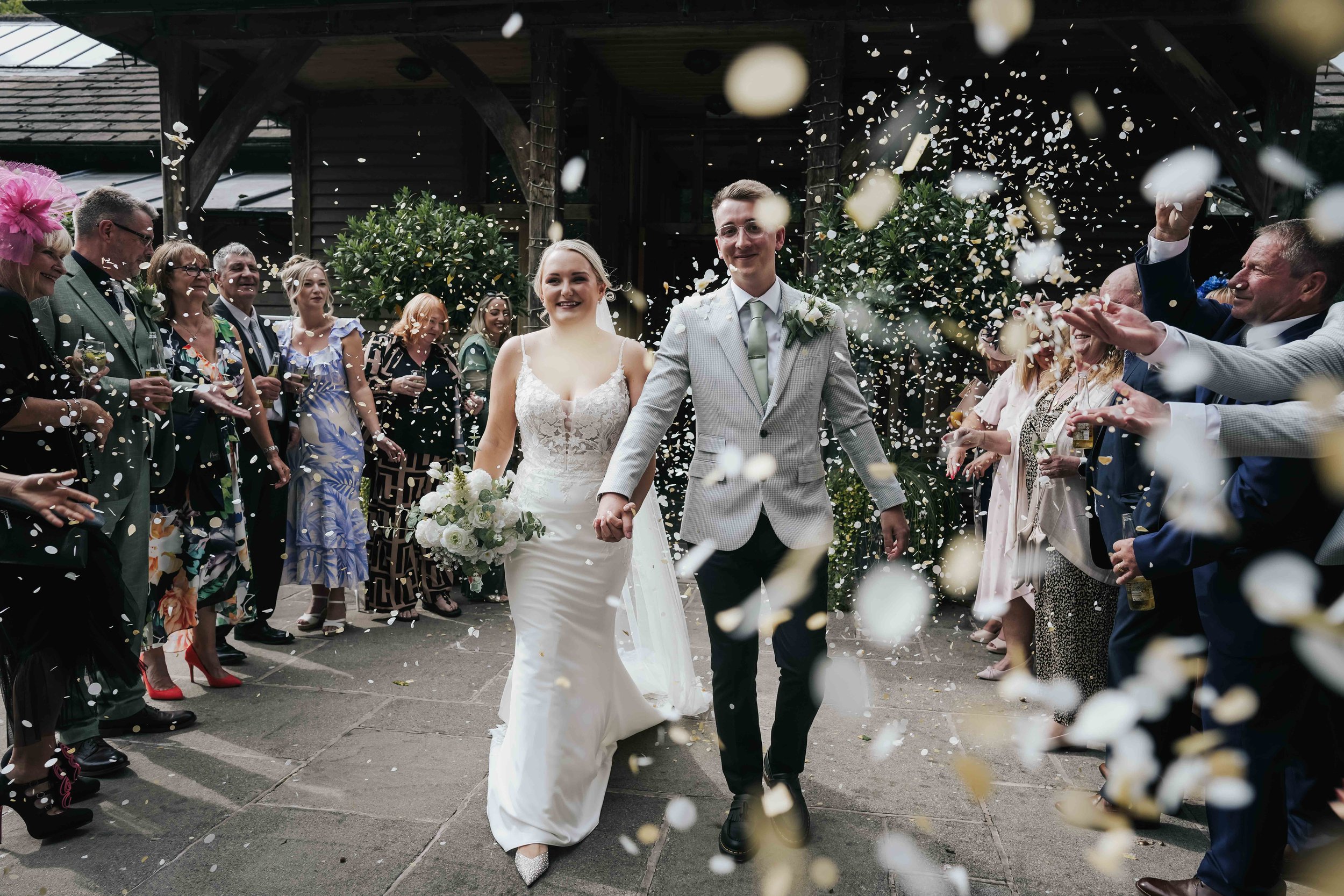 oak tree of peover cheshire wedding photography - 023.jpg