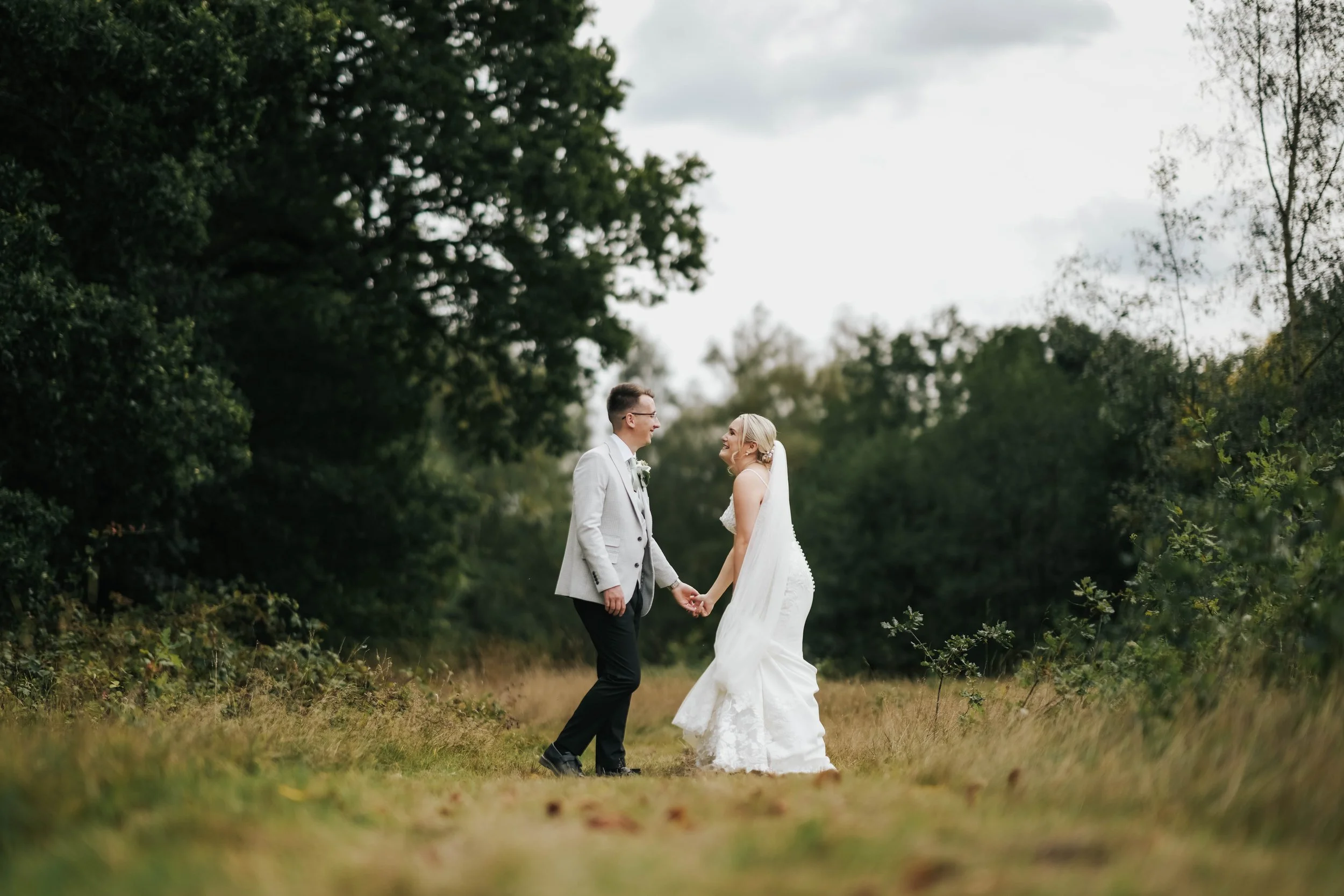 oak tree of peover cheshire wedding photography - 037.jpg