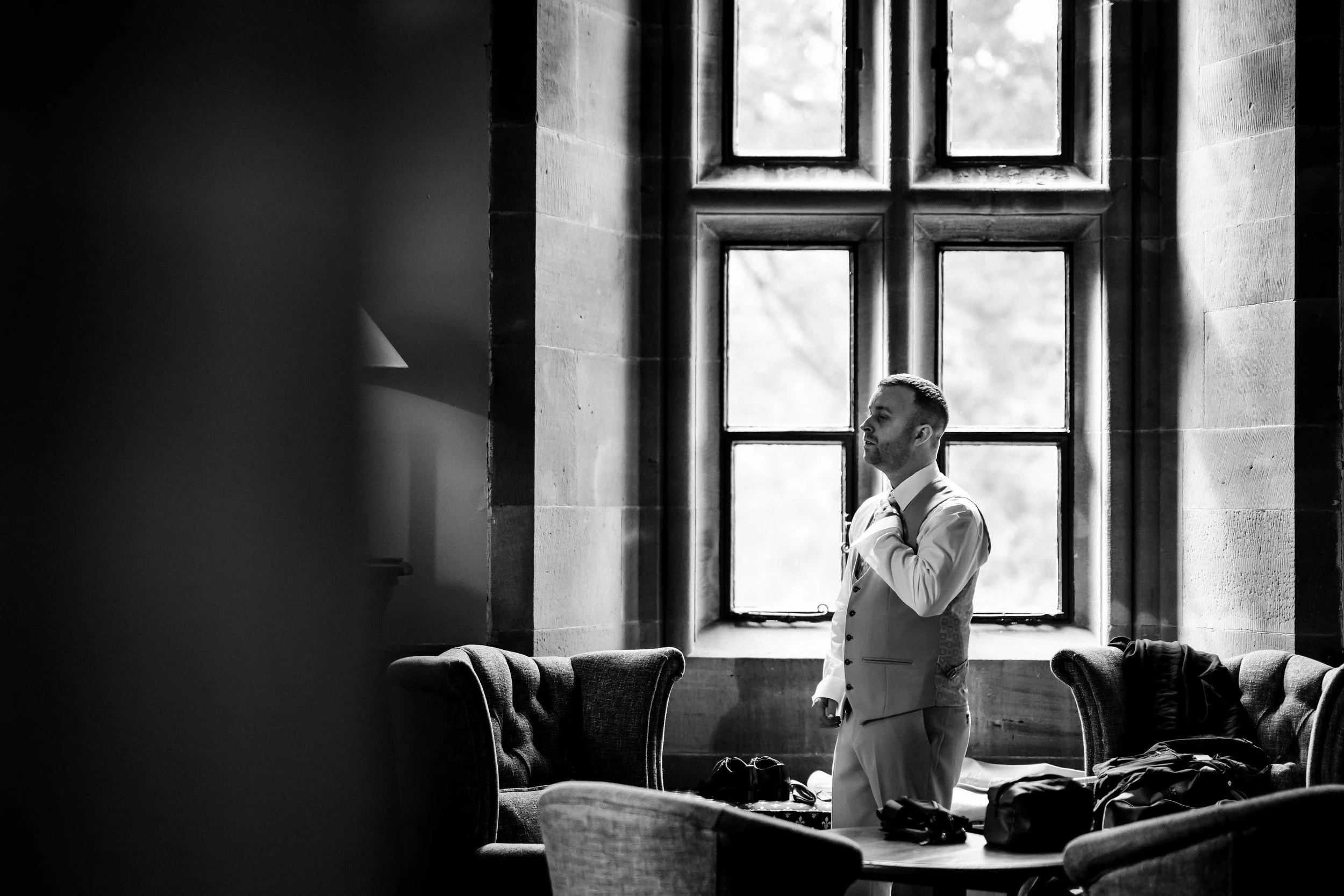 peckforton castle wedding photograsphy cheshire - 009.jpg