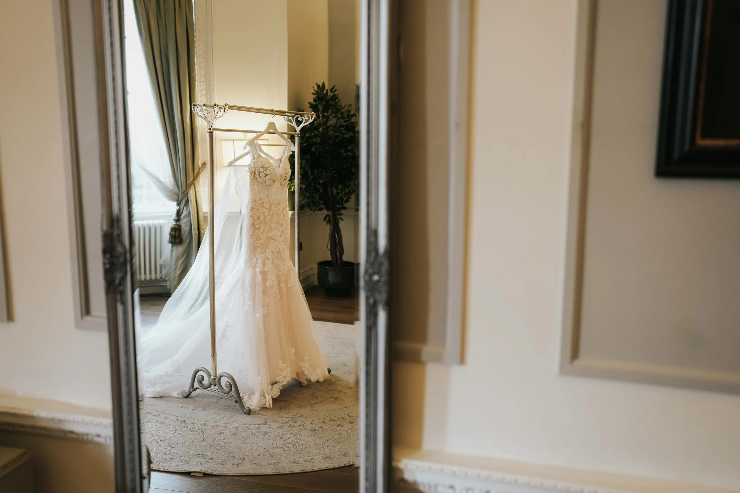 Old Palace Chester City Centre Wedding Photography Blog - 002.jpg