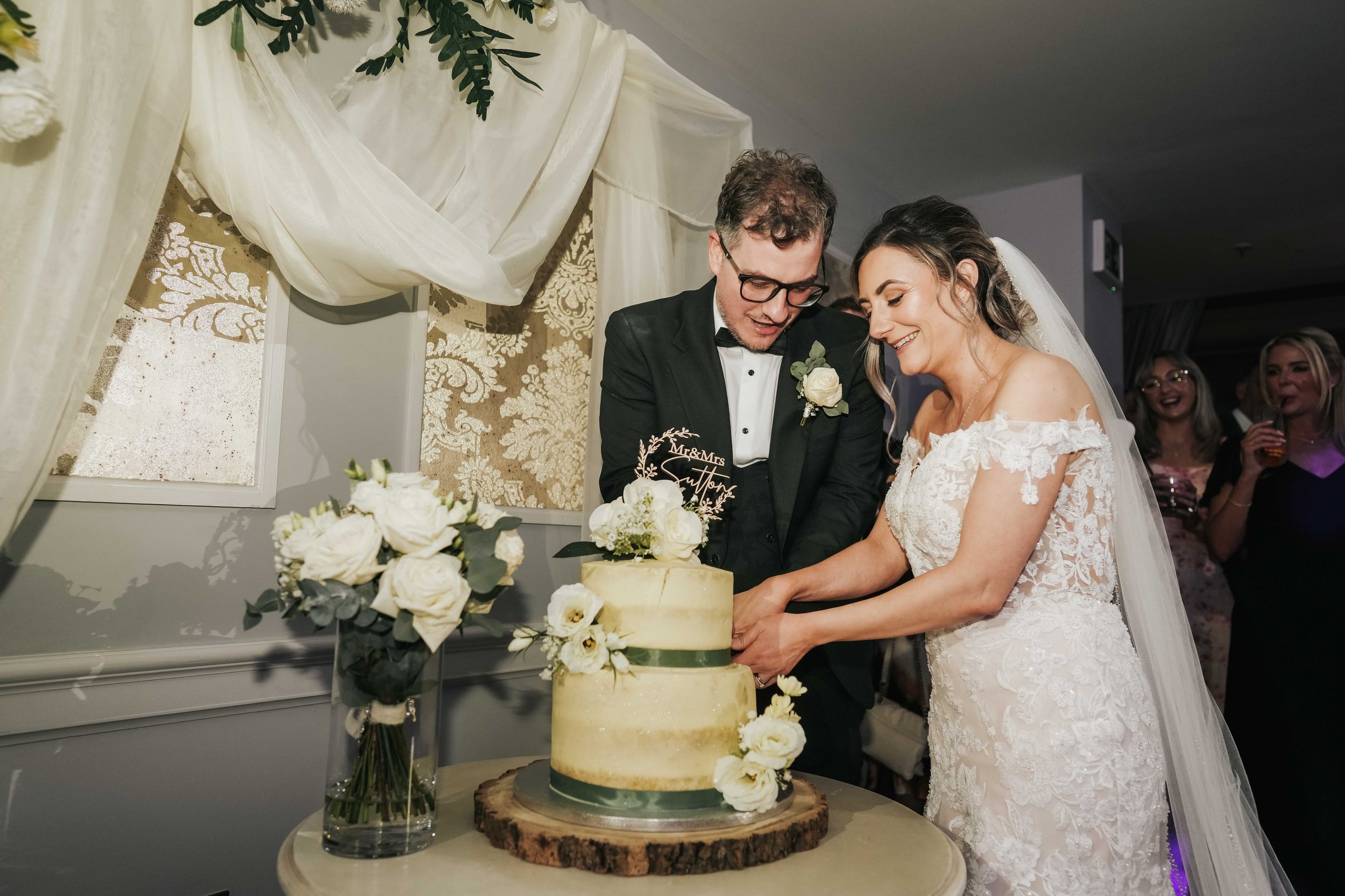 Old Palace Chester City Centre Wedding Photography Blog - 043.jpg