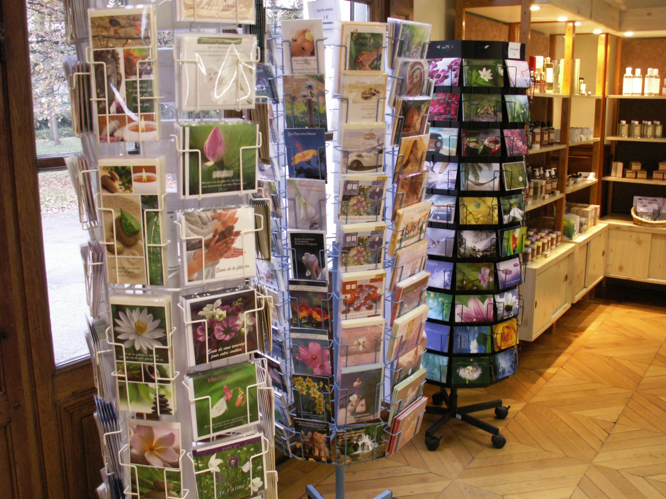  Cartes simples, doubles ,avec ou sans phrases pour toutes occasions. 