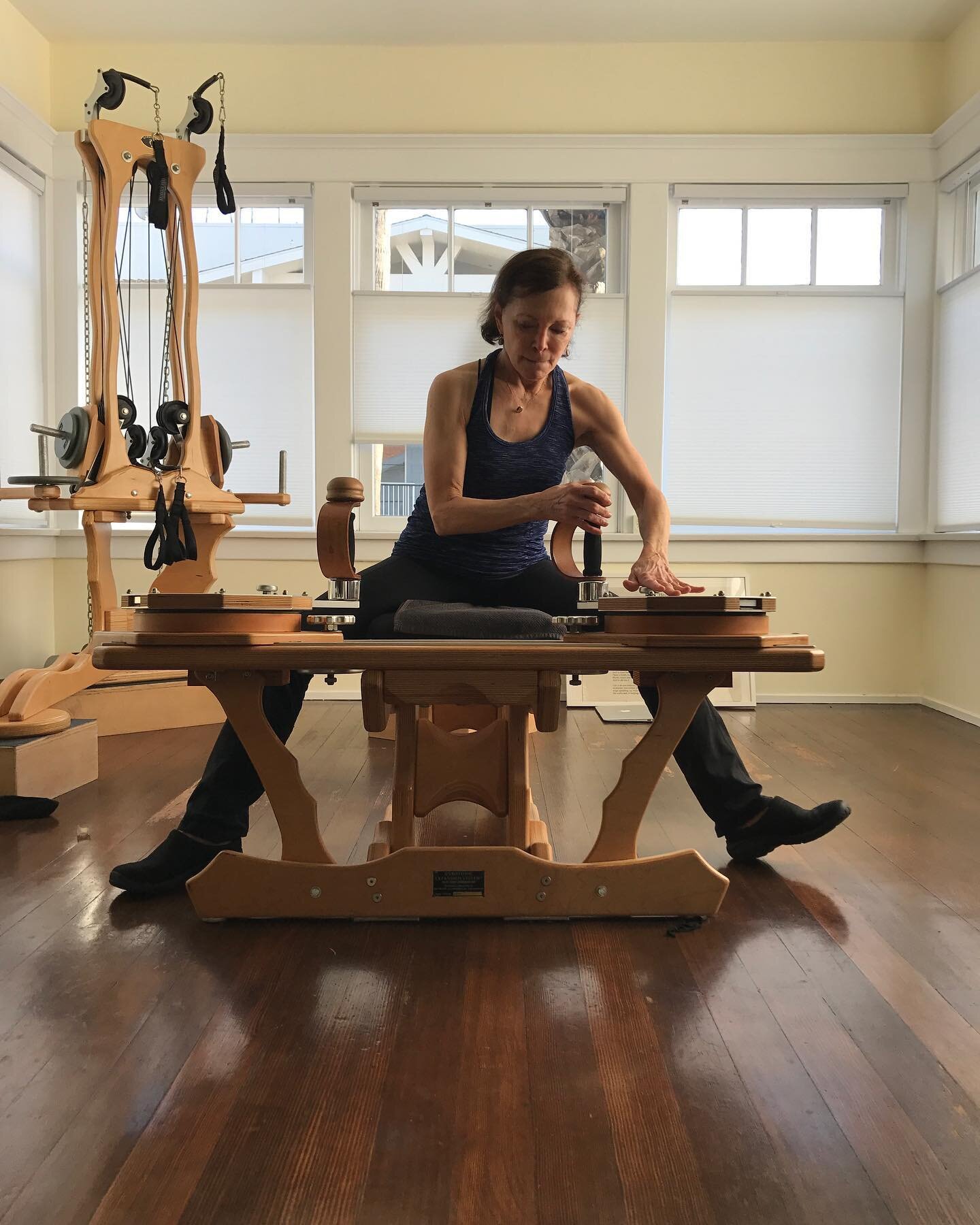 Specialized Master Trainer Kathy VanPatten will be conducting #gyrokinesis foundation course and #gyrotonic apprentice review in JUNE @ MLCA ~ contact info@movementcenterla.com for more info 🖤