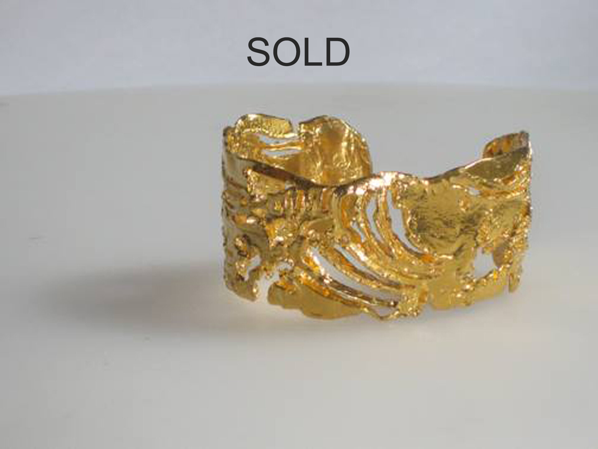 gold asia cuffsold.jpg