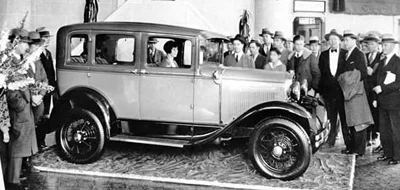 1930 Model A Ford Town Sedan ^