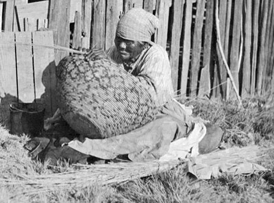 Cahuilla basketweaver ^