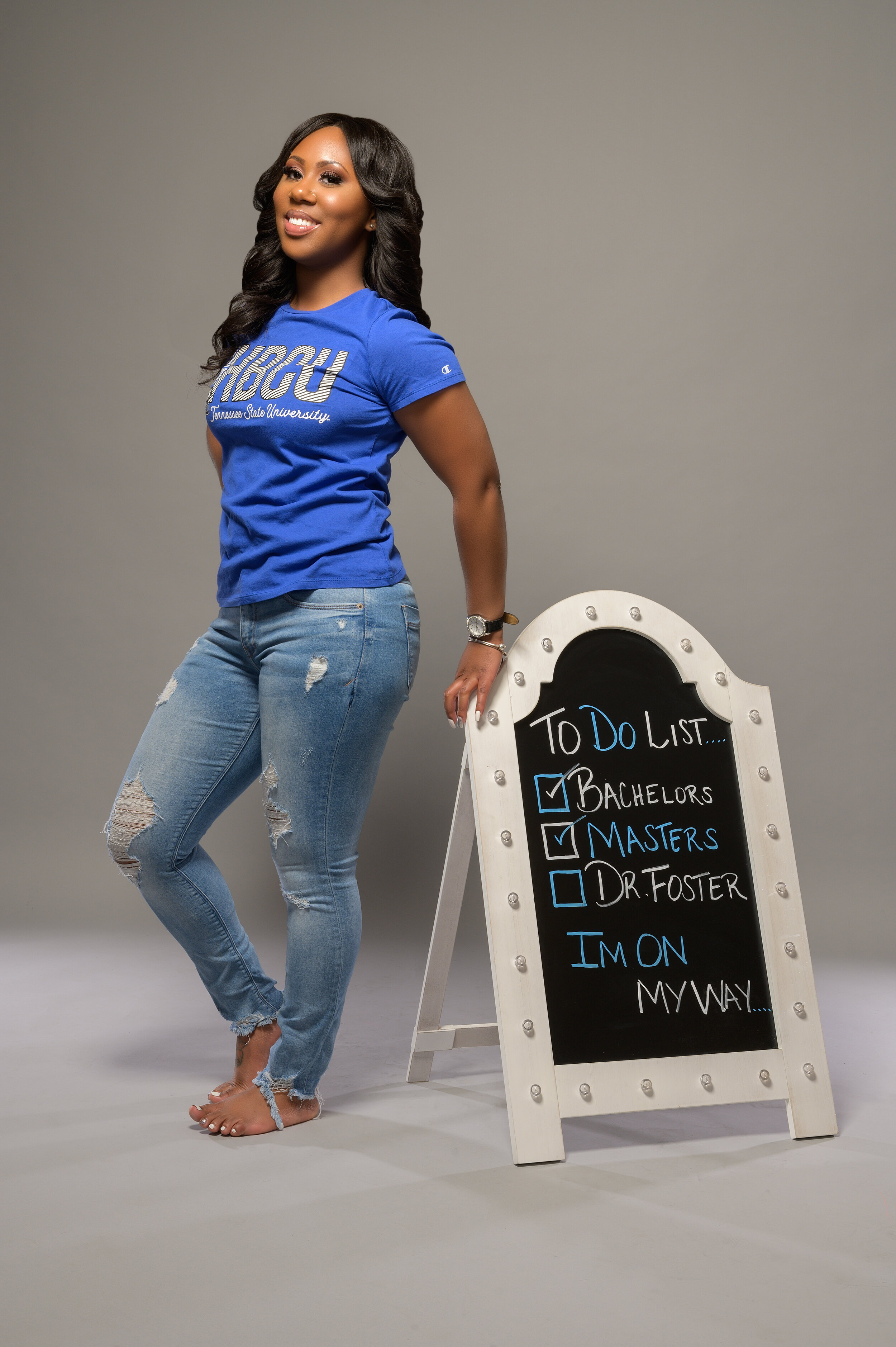 shakira grad-101633-Edit.jpg