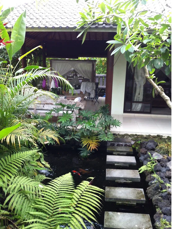 Geoffrey and Michael's Ubud house - not too bad for $60,000, including the land?