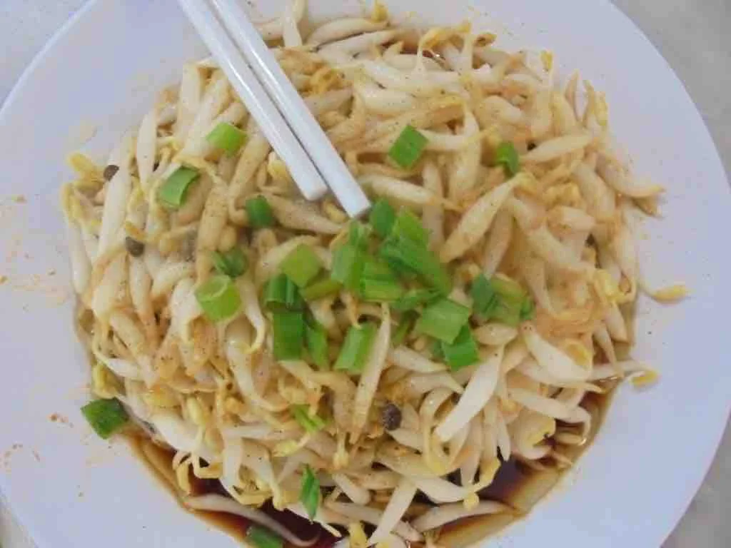 Chubby bean sprouts