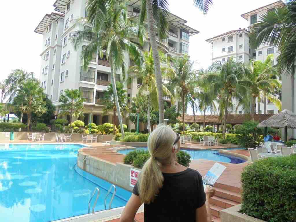 Pool at Mahkota complex