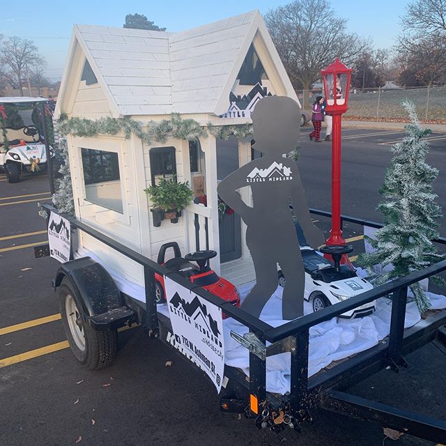 #Santadayparade #santadayparademidlandmi #midlandmi #michigan #littlemidland