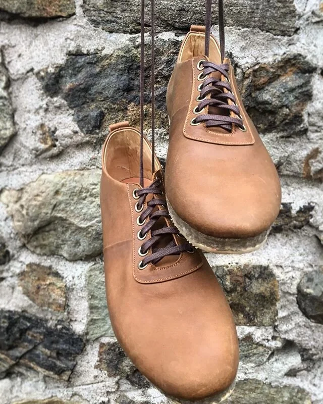 Hey everyone, it’s been a long time in the making, but it’s finally here, just in time for the spring.
We teamed up with @theshoemakr to bring you THE NATURAL SNEAKER in BROWNSTONE. 
Built with a robust, waxed brown leather reminiscent o