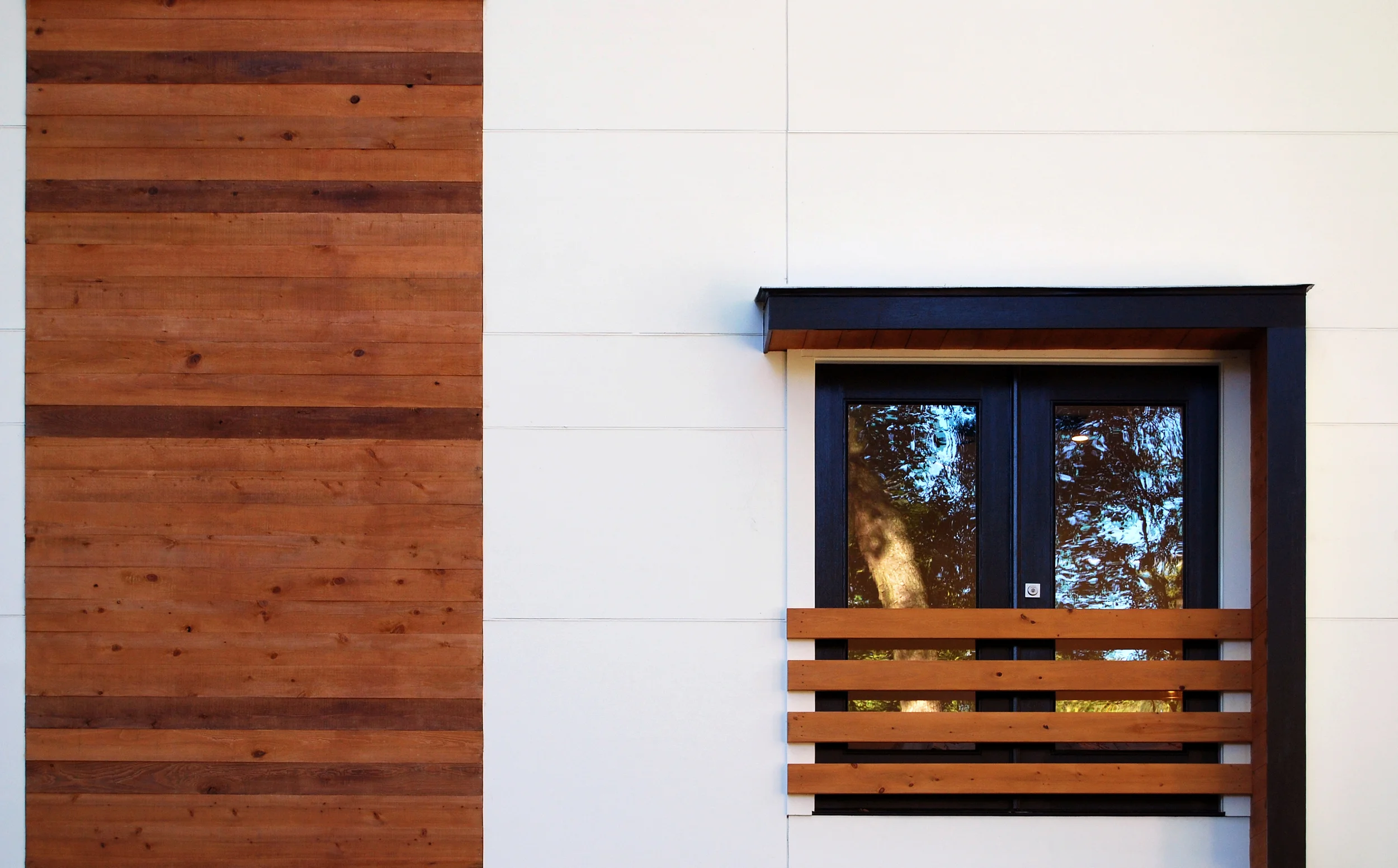 DSC_1179 back detail.jpg