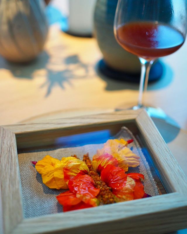 Opening act at @nomacph. 🦋 🍷 🐝 .
.
.
#nomacph #worlds50best #worlds50bestrestaurants #twomichelinstars #copenhagen