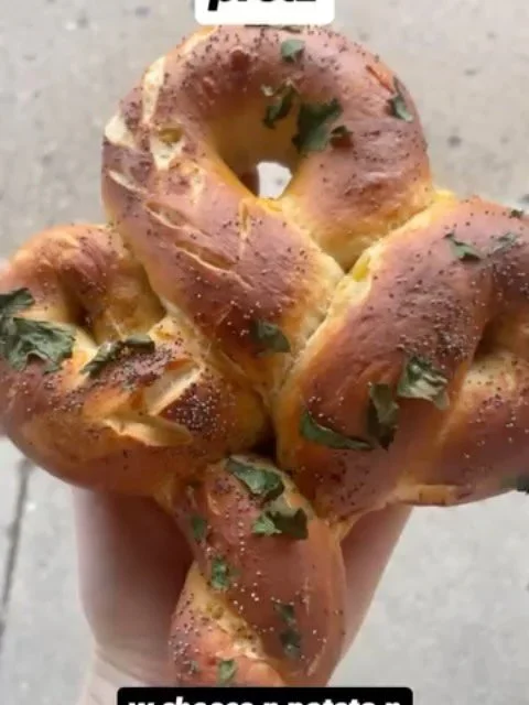 the potato cheddar shamrock pretzel
doesnt exist
nice try ☘️
st paddys menu this week
tell everyone to keep it a secret 🤫