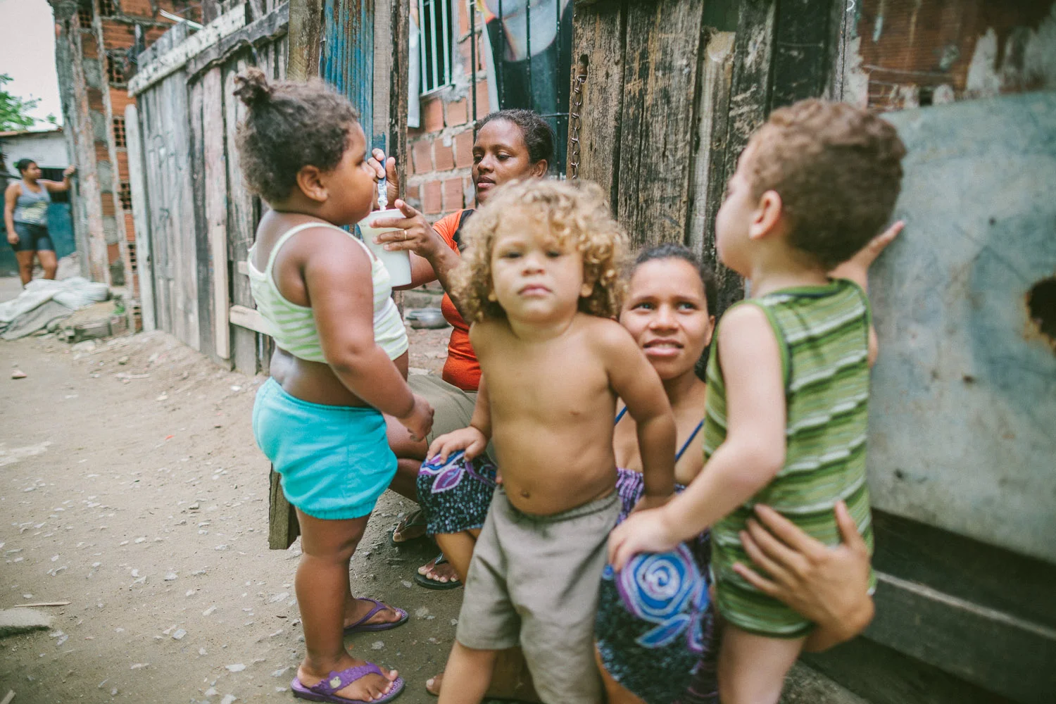 The neighborhood where Emidio lives is a very very poor section of the city with substantial poverty and high crime rate. Many of the houses are nothing more than pieces of thin wood and tin. In spite of this, many friendly people live there and are often generous with their smiles and kindness.