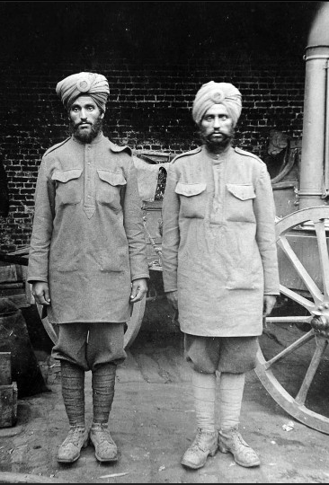 Dustman Rescues WW1 Photographs
