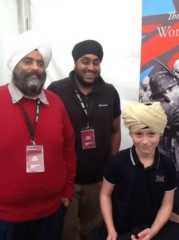 Young 'Jawan' Tries Turban
