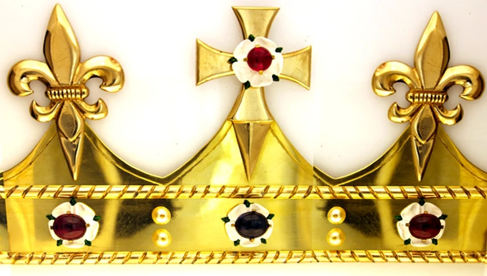 The crown commissioned by John Ashdown-Hill