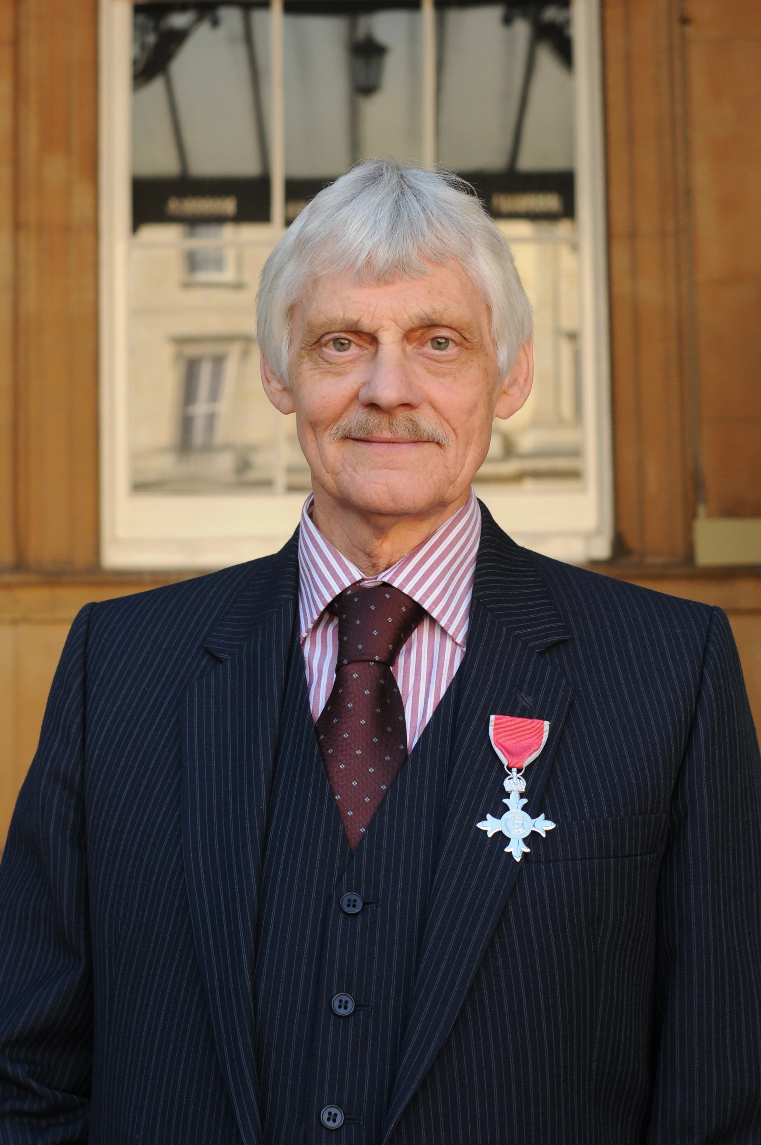 Dr John Ashdown-Hill received his MBE for services to historical research and the human indentification of Richard III Picture date: Friday 9 October 2015. LOCATION: Buckingham Palace. Copyright: PA Photos NOT FOR PUBLICATION WITHOUT WRITTEN CONSENT OF PA PHOTOS : 020 7963 7305.