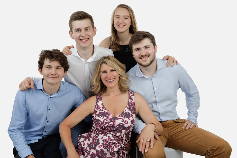 Family-o-5-Portrait-Photography-by-Charlotte-Starup