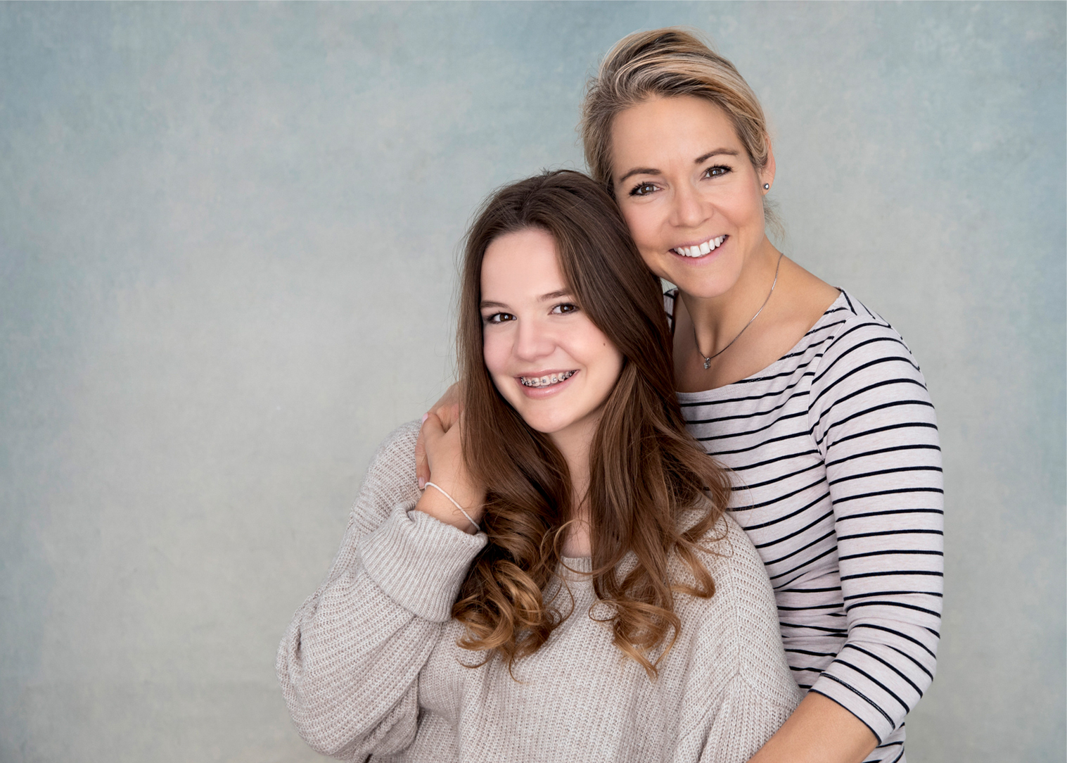Mother Daughter Photo Shoot With Make Up — Charlotte Starup Photography 