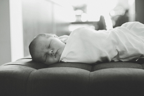 toronto-newborn-lifestyle-photography (14).jpg